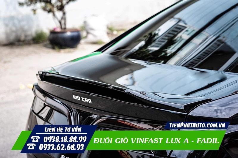 Phần sau xe nổi bật và cá tính hơn khi độ đuôi gió Vinfast