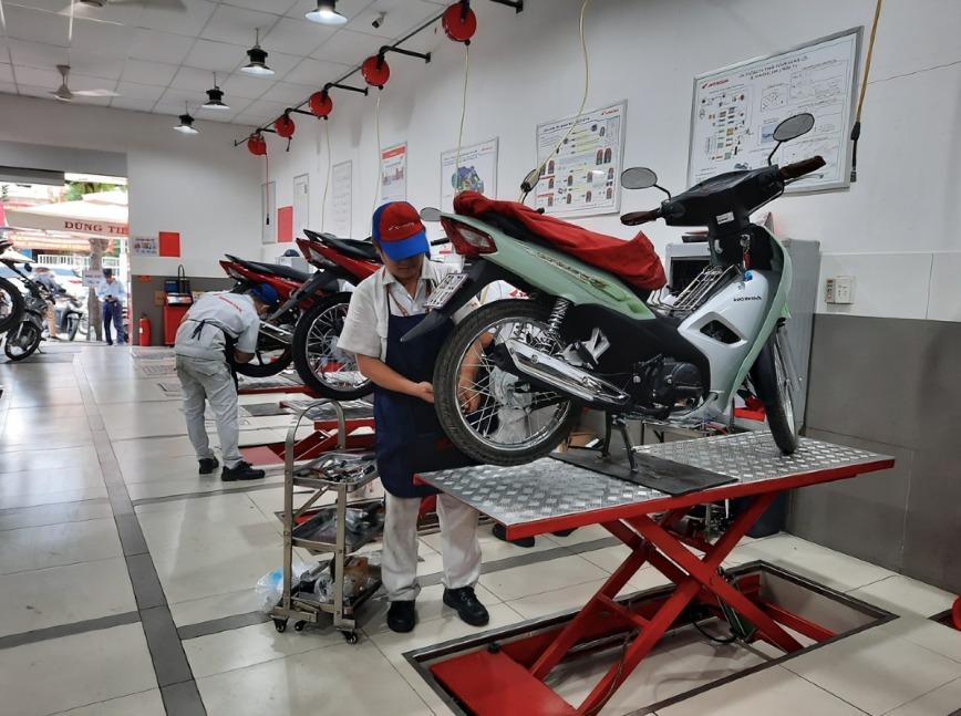 Bảo dưỡng xe máy Honda định kỳ giúp duy trì độ bền, hiệu suất và đảm bảo an toàn. Nguồn ảnh: Head Dũng Tiến