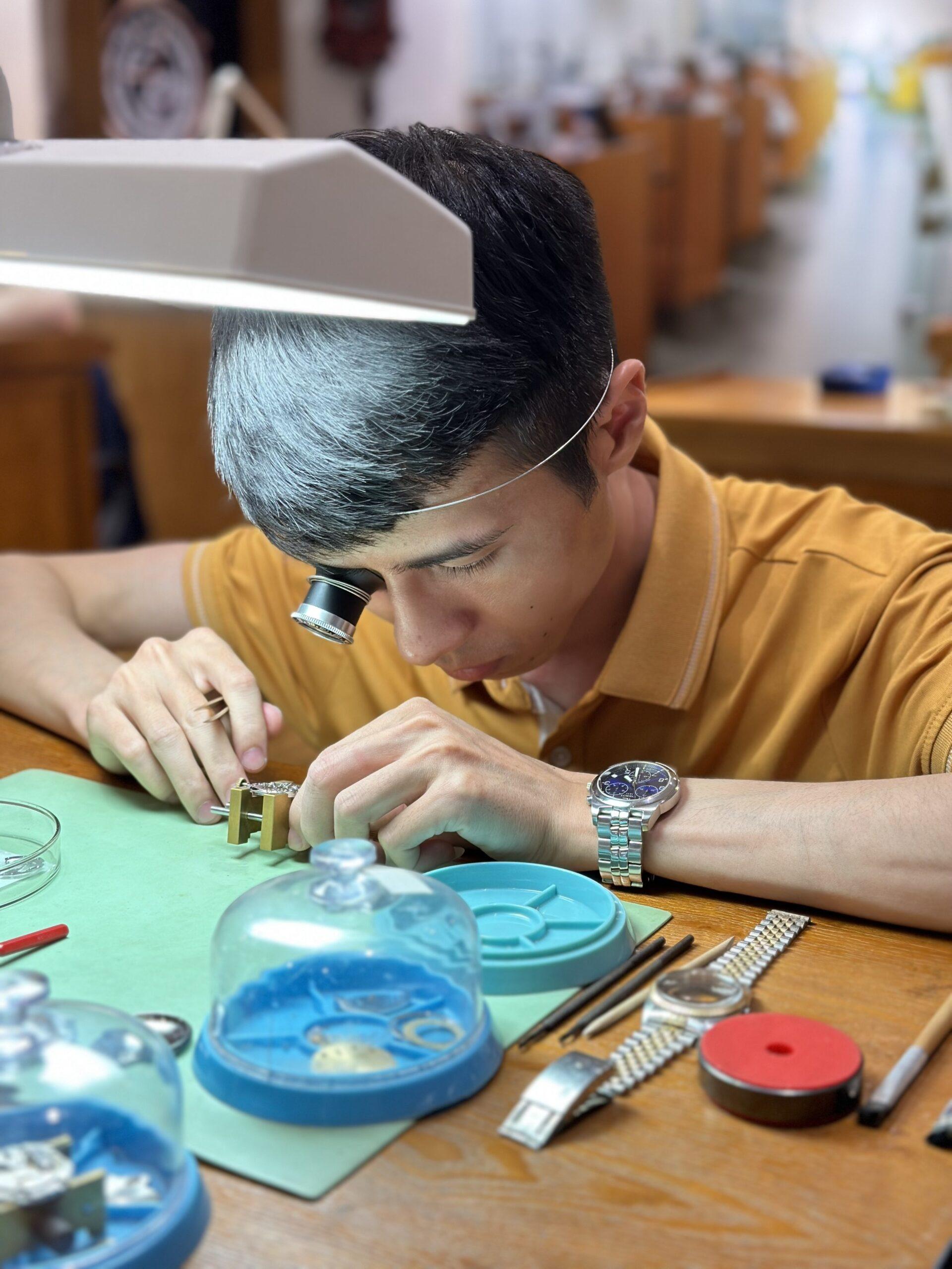Giảng viên đồng hồ Nguyễn Quang Hiếu