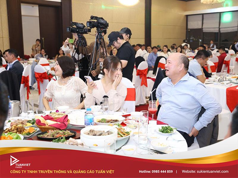 thực đơn tiệc tất niên