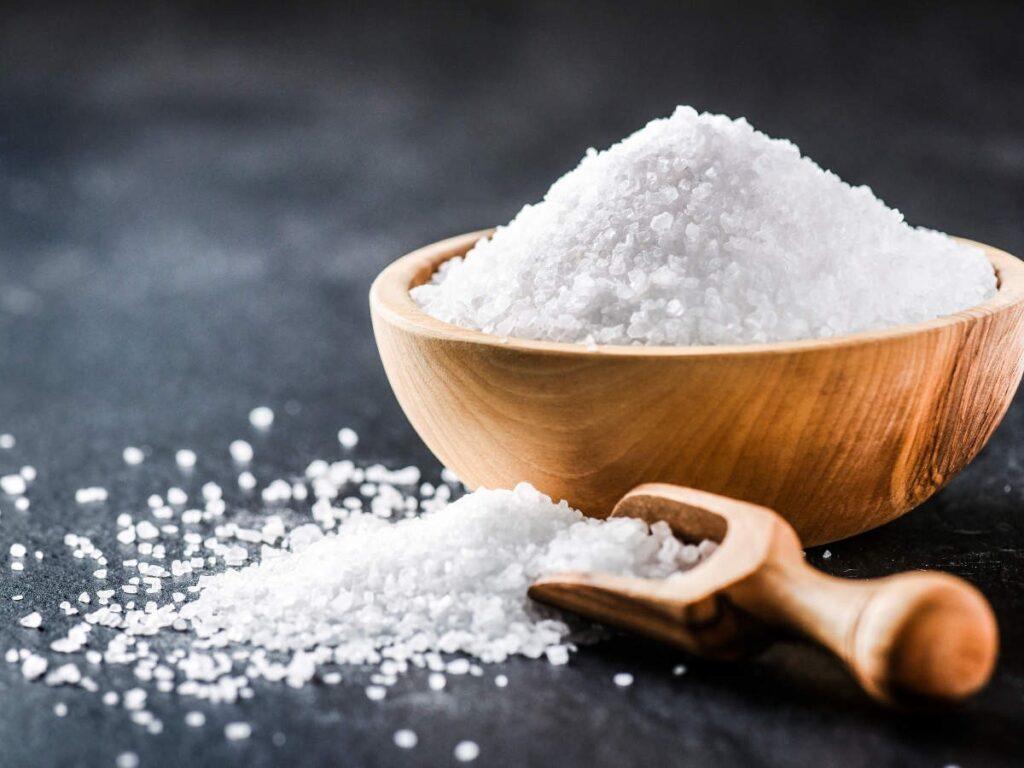 hóa giải vận xui trong kinh doanh bằng muối