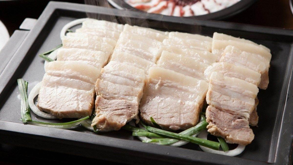 Cách luộc thịt bằng lò vi sóng thơm ngon nhanh chóng