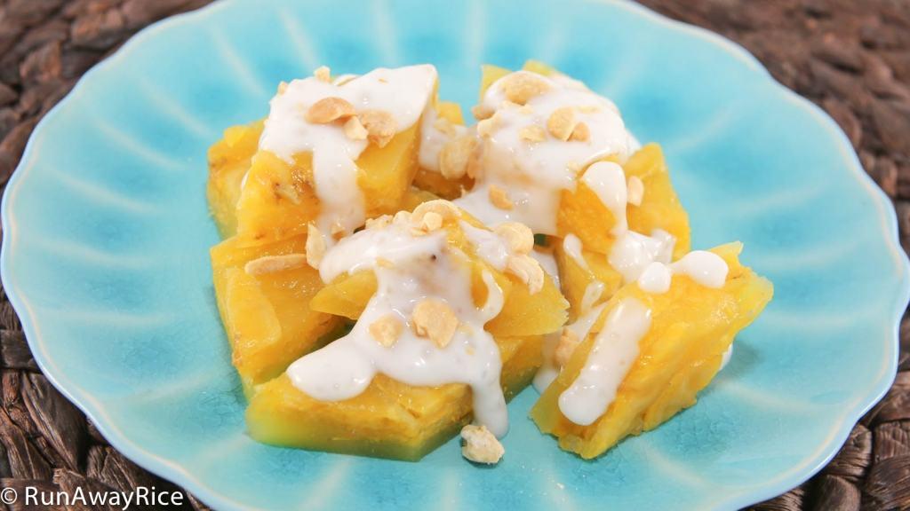 Steamed Banana Cake (Banh Chuoi Hap)