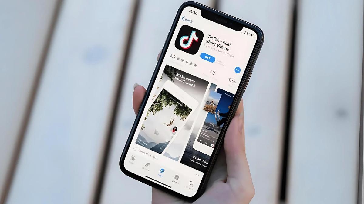 Cách xem lịch sử tiktok bằng dữ liệu cá nhân - Bước 1