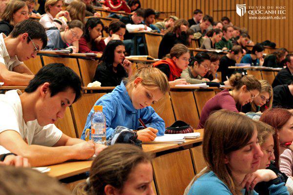 Chương trình dự bị đại học ngày càng phổ biến trên thế giới