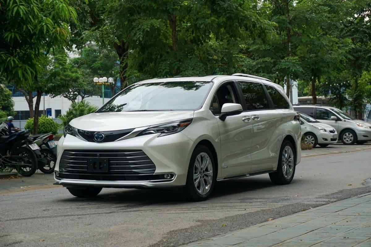 Đánh giá Toyota Sienna 2023