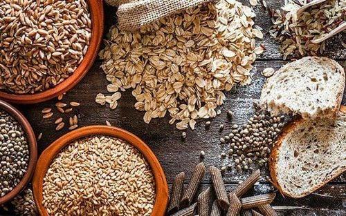 Gạo, gạo lứt, lúa mạch, hạt kê,... là một số loại ngũ cốc nguyên hạt