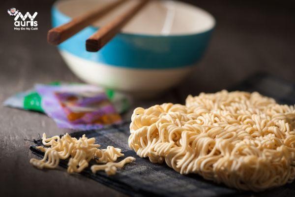 1 gói mì bao nhiêu calo,1 gói mì hảo hảo bao nhiêu calo,1 gói mì tôm bao nhiêu calo,1 tô mì cay bao nhiêu calo,mì tôm bao nhiêu calo,ăn mì tôm có béo không,một gói mì hảo hảo bao nhiêu calo