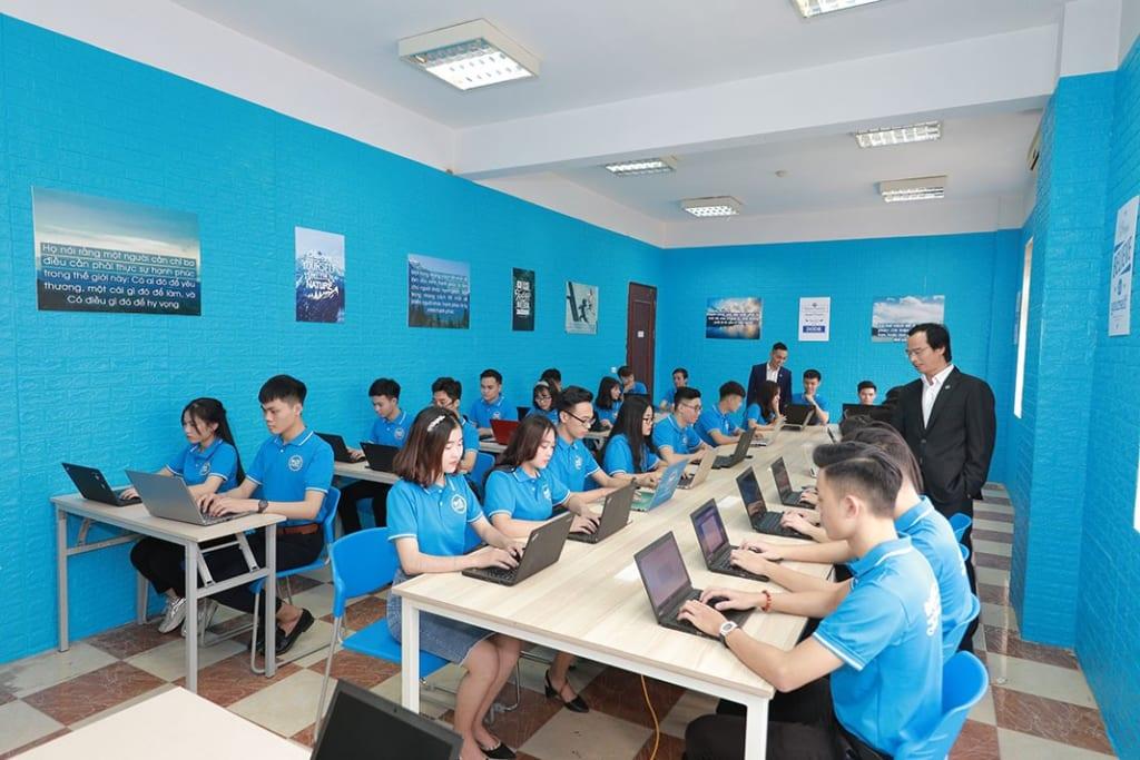 Sinh viên ngành Kinh doanh quốc tế