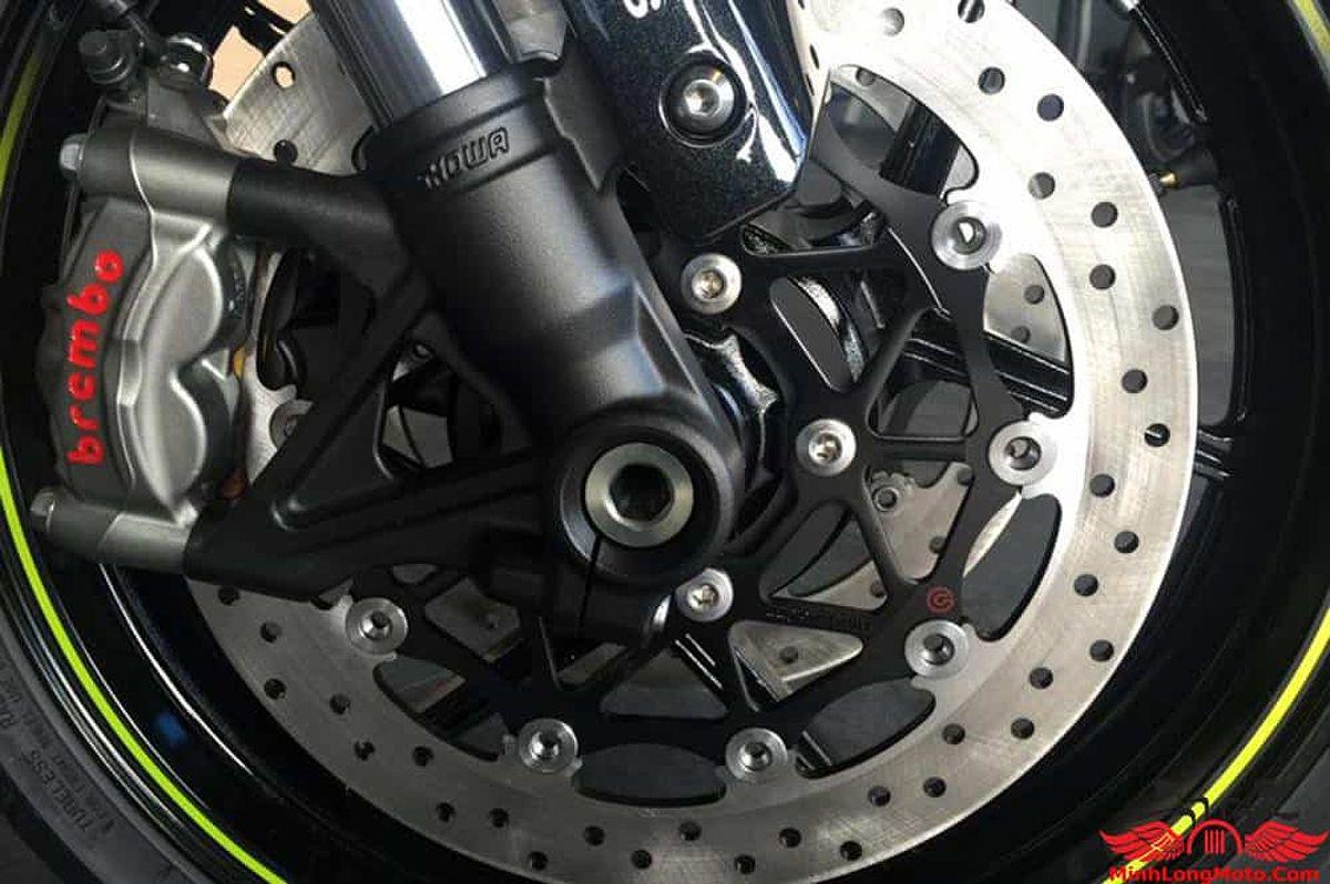 Kawasaki Z1000 được trang bị bộ phanh ABS Brembo